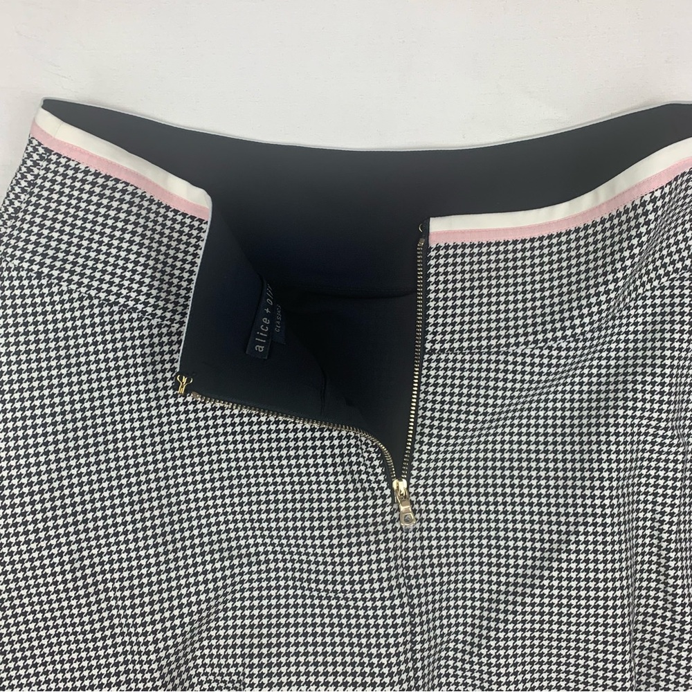 Alice + Olivia Black and White Mini Skirt - Picture 11 of 11